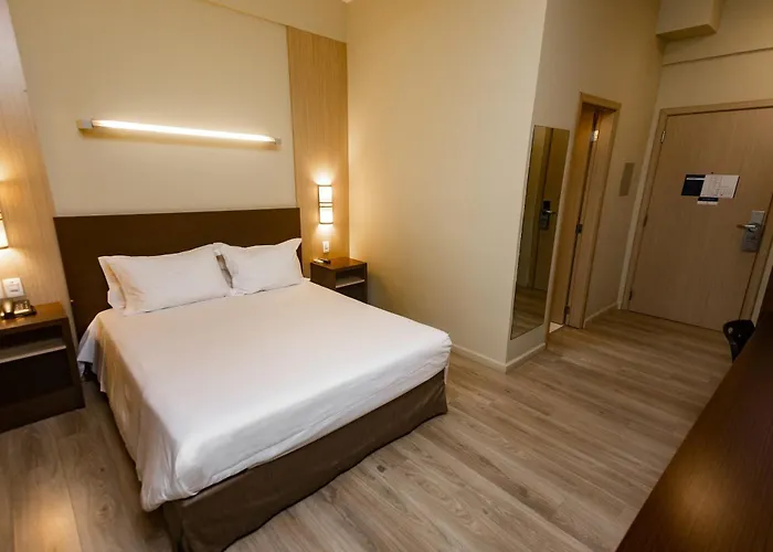 Master Cosmopolitan Moinhos De Vento Hotel