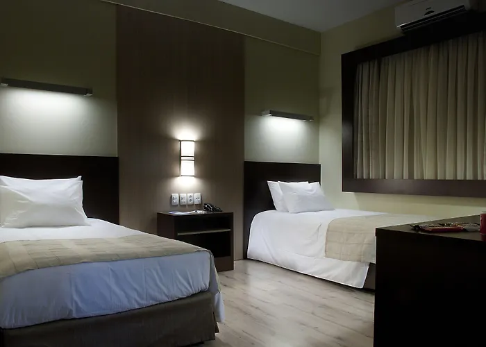 Hotel Master Cosmopolitan Moinhos De Vento 4*