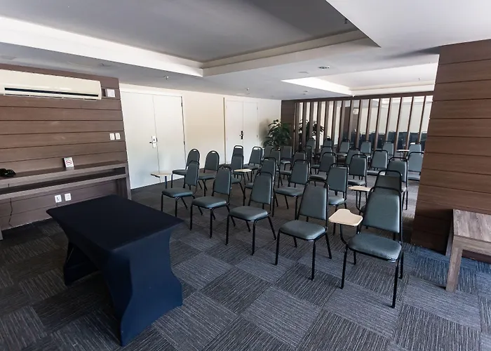 Master Cosmopolitan Moinhos De Vento Hotel 4*