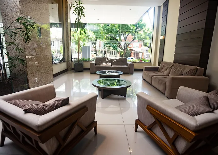 Hotel Master Cosmopolitan Moinhos De Vento 4*