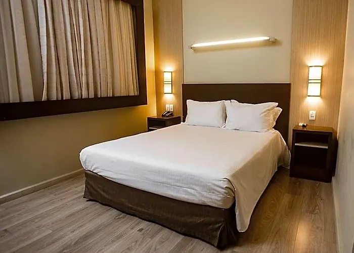 Hotel Master Cosmopolitan Moinhos De Vento 4*