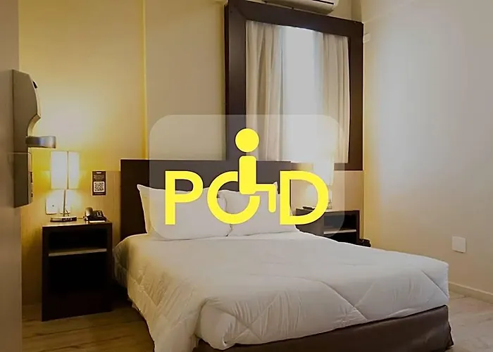 Hotel Master Cosmopolitan Moinhos De Vento 4*